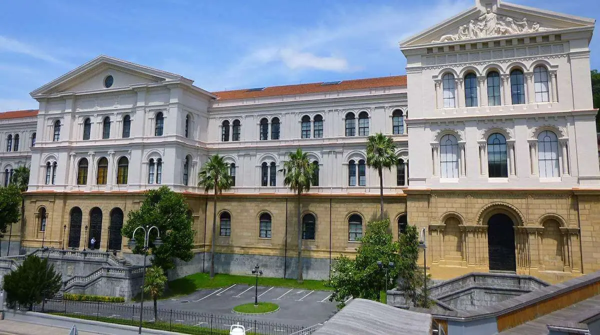 universidad deusto