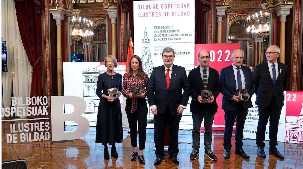 Bilbao homenajea a los nuevos 'ilustres' de la villa