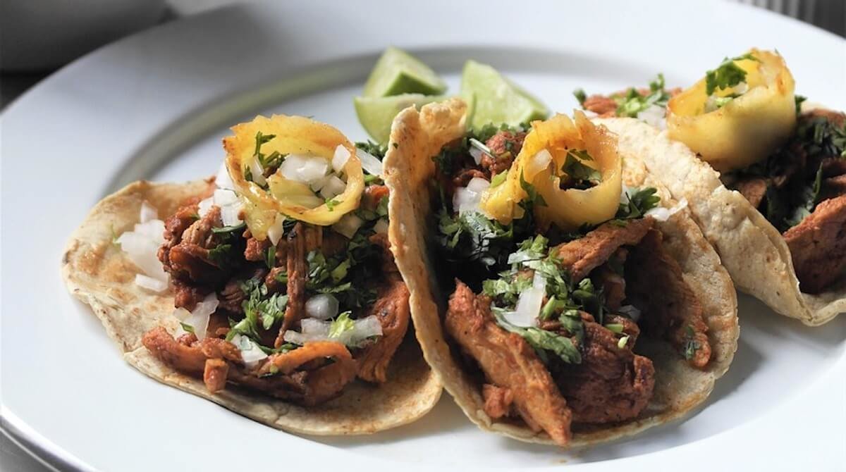 Irresistible plato de comida mexicana