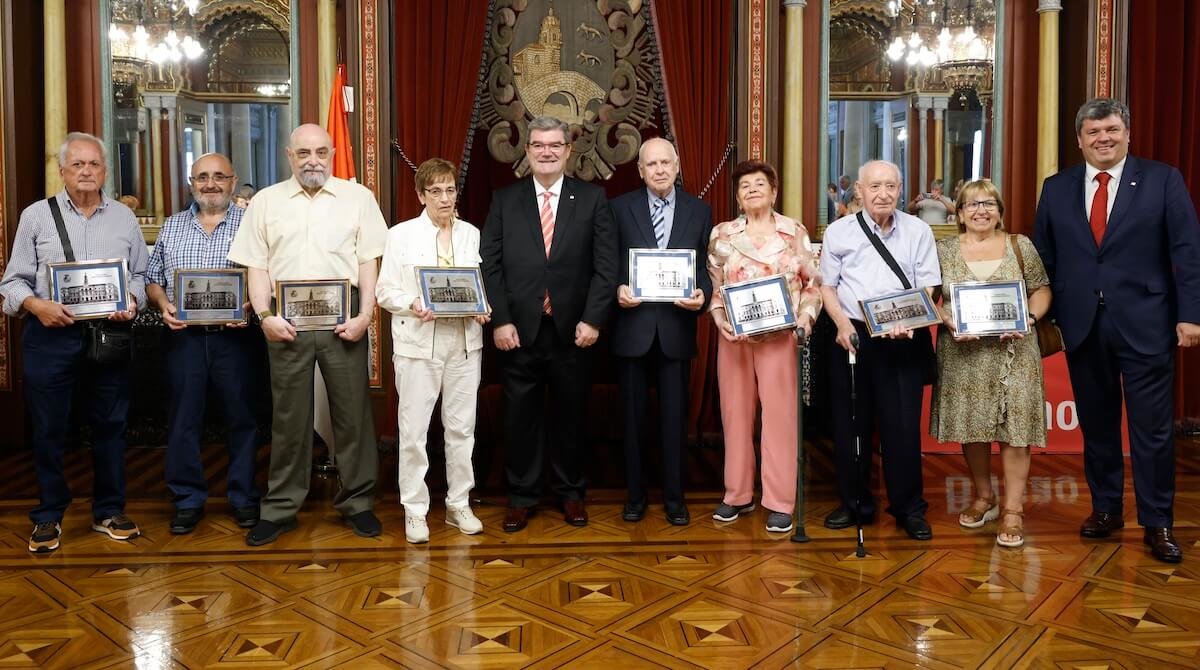 Las ocho personas reconocidas por el Ayuntamiento de Bilbao