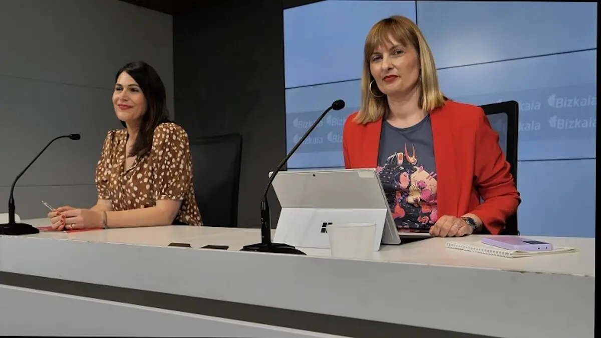 Amaia Antxustegi y Leixuri Arrizabalaga