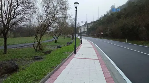 Nuevo acceso peatonal entre La Pe&ntilde;a y Buia