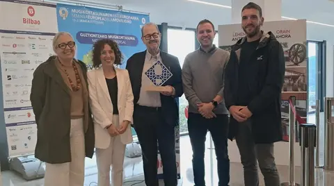 premio-paseante-bilbao-juan-bas