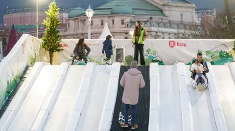 tobogan-pista-hielo-navidad-bilbao