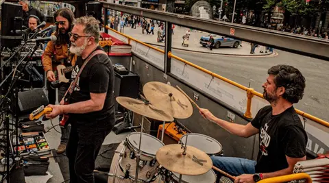 bbk-legends-bilbao-autobus-descapotable-