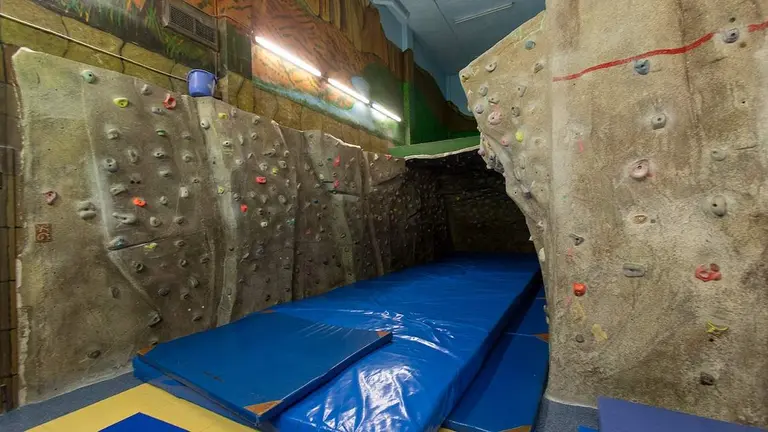 Bilbao Kirolak organiza 8 sesiones monogr&aacute;ficas de escalada