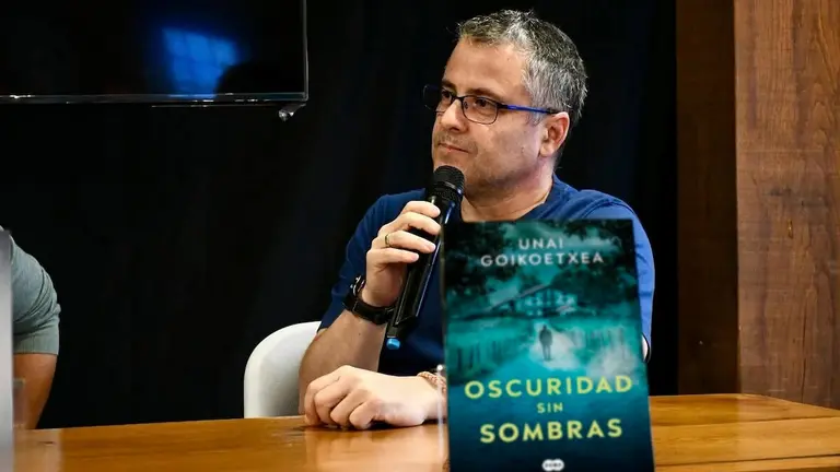 unai-goikoetxea-oscuridad-sin-sombras