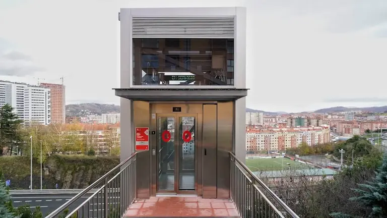 nuevo-ascensor-masustegui.JPG