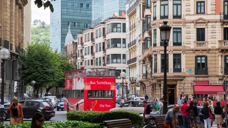 balance-turismo-bilbao-2025